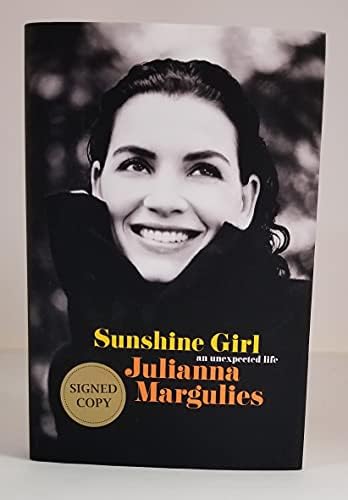 ЏУЛИЈАНА МАРГУЛИС потпиша Сонце Девојка: Неочекуван Живот Книга СО Тврд Повез прво издание автограм