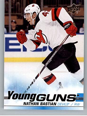 2019-20 Горна палуба 205 Натан Бастијан Млади пиштоли РЦ дебитант Newу Jerseyерси ѓаволи NHL хокеј за тргување со картички