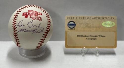 Бил Бакнер и Моки Вилсон потпишаа и испишани бејзбол во Светската серија од 1986 година. Штајнер - автограмирани бејзбол