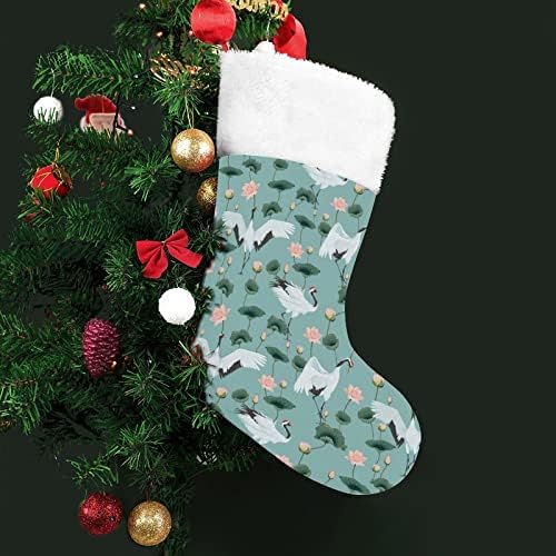 Јапонски кранови и лотоси Божиќни чорапи за порибување со кадифен камин што виси за декор за домашно дрво