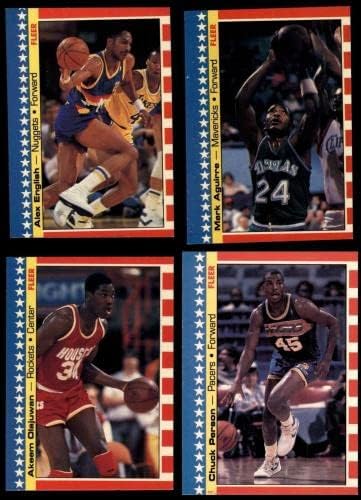 1987-88 Флеер налепници за кошарка Комплетен сет 8 - НМ/МТ - Комплетни комплети за кошарка