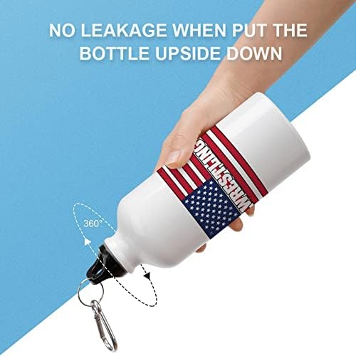 Борење во САД знаме смешно шишиња со шише вода со капакот за спортски велосипедски салата