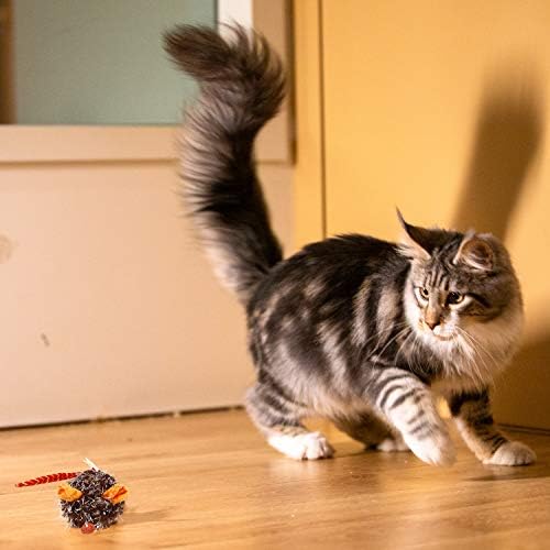 Gigwi Interactive Cat Toy Toy Moving глушец, глувци за автоматски мачки играчки електронски со крзнена опашка, пискави играчки за мачки