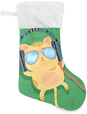 Мачка Пимилагу Слушајќи музички божиќни чорапи 1 пакет 17,7 , виси чорапи за Божиќна декорација