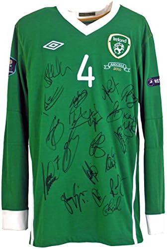 Играчот На џон О ' Ши Издаде Одред Потпишан Дрес На Република Ирска Евро 2010 Квалификациите Наспроти Андора