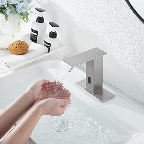 Автоматски сензор за четкан никел без допир бања со мијалник со мозоци со склопување суета тапаци без водопади водопада вода чешма