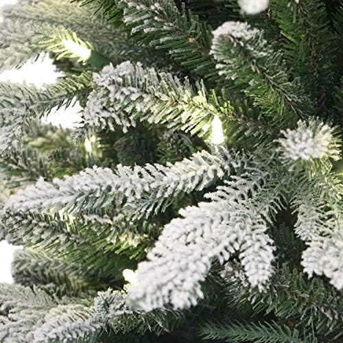 Puleo International Pre-Lited Soted Flocked Arctic Fir вештачко новогодишно дрво, зелена