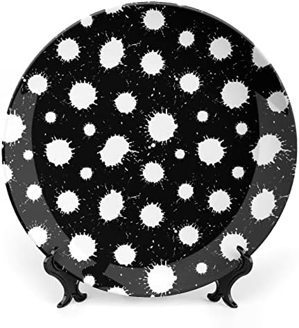 Црни бои се распрскуваат на бела висечка керамичка декоративна чинија со приказ за приказ Прилагодени годишнини за свадбени