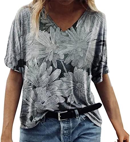 Плус големина на врвови за жени, облечена маица со краток ракав, летна графичка цветна кошула за печатење, обични лабави V вратот блузи