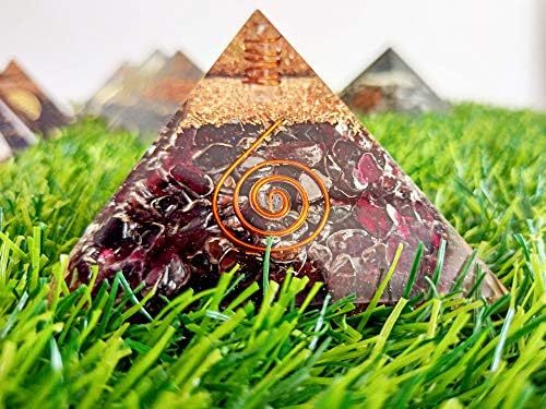Шарвгун екстра голема црвена гранат камен оргонит пирамида за лекување на кристал генератор 65-75мм