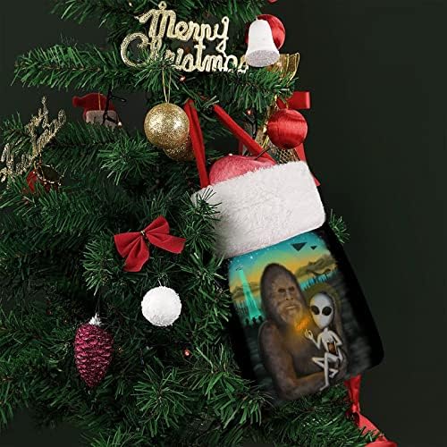 Вонземјани И Бигфут Божиќни Чанти Симпатична Торбичка За Чување Торбички Џеб За Подарок За Бонбони Божиќно Дрво Виси Декоративно