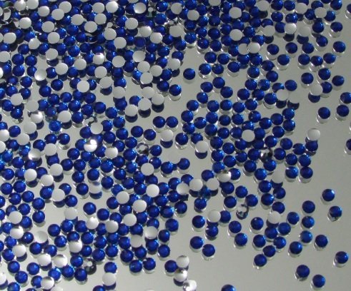 2.500 парчиња рамни смола од смола од 2мм, 2мм, совршени за уметност на нокти - Кралско сино