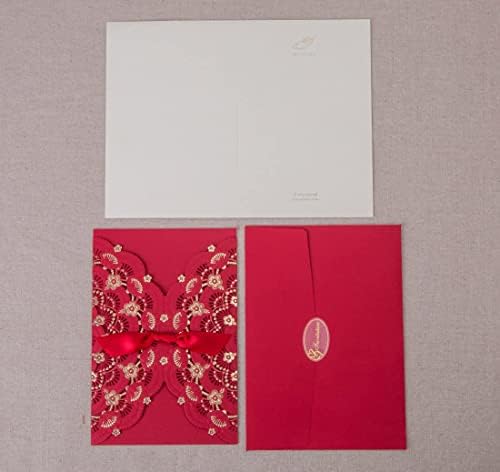 HOSMSUA 50PCS Прилагодени картички за покани за црвена свадба со 5 x 7,4 инчи ласерски исечени розови фолија златни цветни џебни покани за свадба