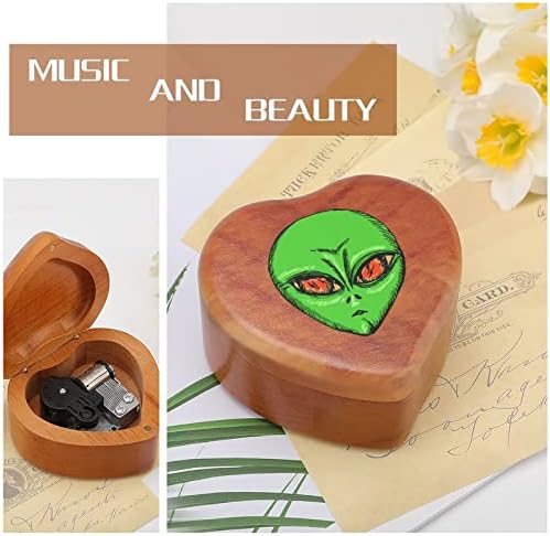Зелена и туѓи часовници музички кутии гроздобер дрвена музичка кутија во облик на срцеви кутии подароци