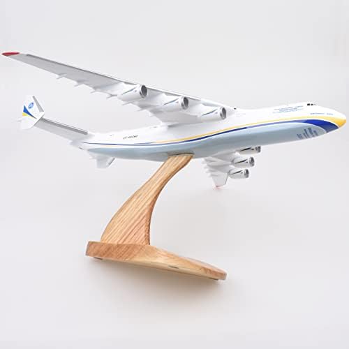 Агени продавница Антонов 225 МРИЈА 1: 250 модел за собирање на скали со авион со дрвен штанд
