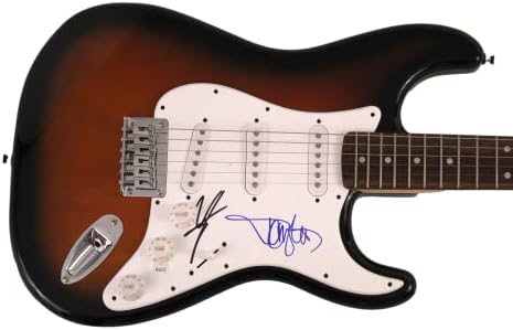 Винс Нил и Томи Ли Бенд потпишаа автограм со целосна големина Fender Stratocaster Electric Guitar W/ James Spence JSA Автентикација - Motley