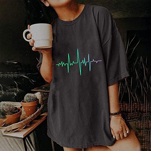 Графички маички за жени фрлаат врвови со кратки ракави на рамо, смешно срце чука случајно лабава печатена маица