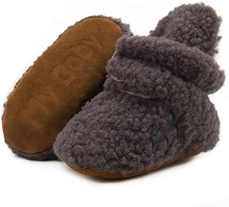 ОХСОФИВНИ БЕЗБЕДНИ БАБИ БЕБИ КОМЕТИ Останете на влечки зимски топли меки чевли кои не се лизгаат чевли за детски глуждови, креветчиња за креветчиња
