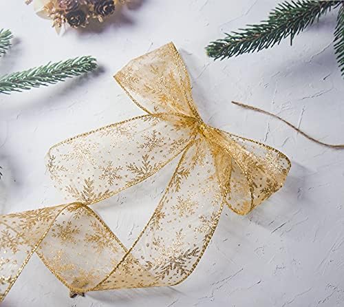 CT Craft LLC Gold Orgnza со сјајни снегулки жична лента - 2,5 x 50 јарди, за Божиќно украси за дома, завиткување на подароци, правење