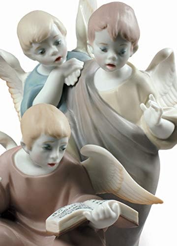 Фигура за ангелски гласови на lladró. Порцеланска мала ангелска фигура.