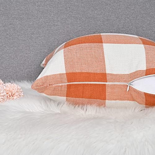 Yastouay Buffalo Claid Фрли перници за капаци Постави сет од 2 квадратни перници за покривање портокалово и бело биволско карирано капаче