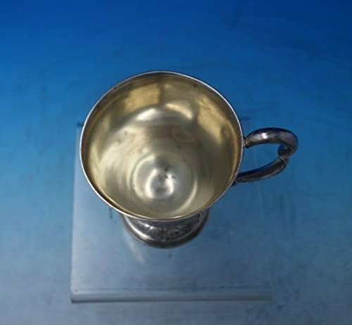 Англиска Сребрена Чаша За Пиење Светло-Исечено Врежано со Корпи 585