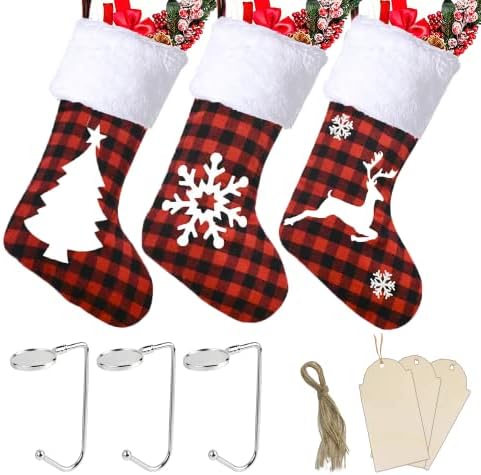 Божиќни чорапи 3 пакувања со дрвени ознаки за име и куки за држачи, 18 инчи црни црвени карирани божиќни чорапи, Божиќни чорапи од Бафало,