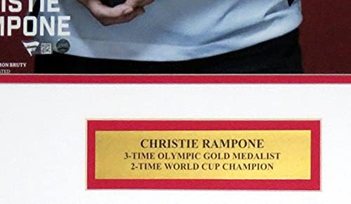 Кристи Рампон потпиша тим на Светскиот куп во САД 18x24 Фотографија - Фанатици COA автентицирана - Професионално врамена и плоча