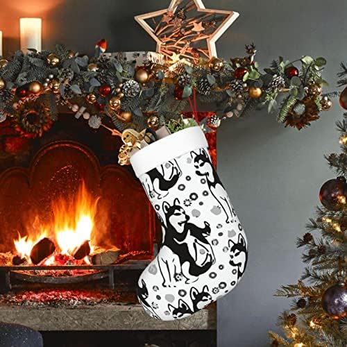 Божиќни чорапи на Аугенстер Сибирски хаски снегулки со двојно еднострано камин што виси чорапи