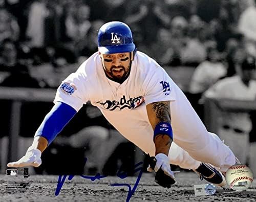 Мет Кемп потпиша 8x10 Photo Dodgers MLB CERT EK658065 - Автограмирани фотографии од MLB
