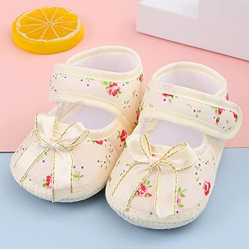 Бебе чевли удобно меко дно бебешки чевли за деца новороденчиња чевли чорапи чевли девојки во затворен фудбалски чевли