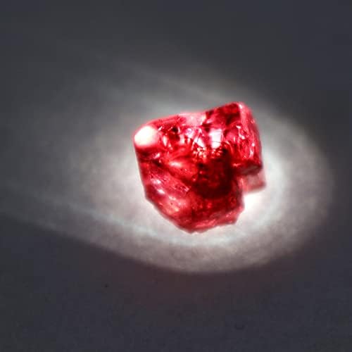 GemHub Мал сурово груб црвен спинел природен заздравувачки кристал 2,60 ct. LOOSESTONE BURMASE SPINEL
