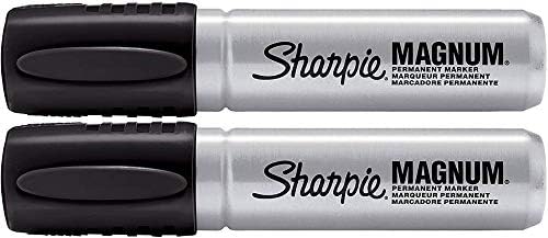 Sharpie 44001 Преголем врв на длето Дополнително широк магнум постојан маркер, црн, цврст екстра-широк врв на пикал, мастило за брзо сушење е