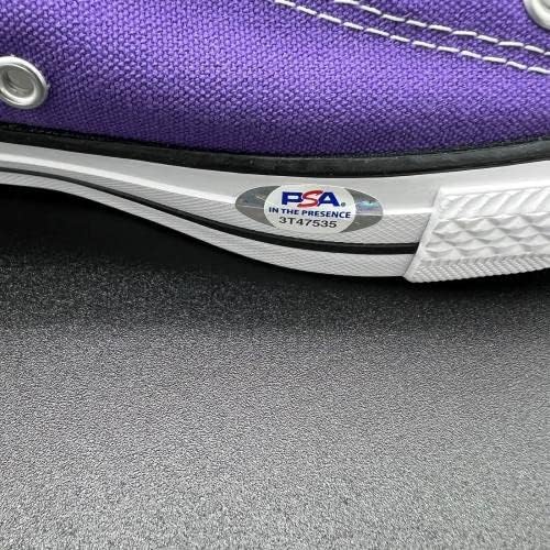 Jerryери Вест го потпиша Конверс Чак Тејлор лево чевли ПСА/ДНК Лос Анџелес Лејкерс - автограмирани патики во НБА